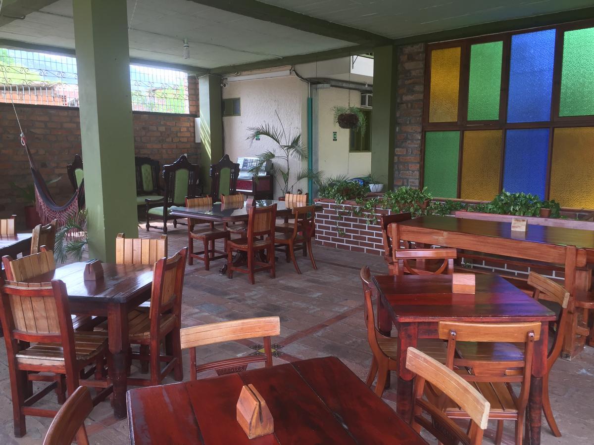 Hosteria De La Plaza Menor Santa Fe de Antioquia Exteriér fotografie